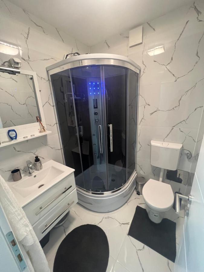 Apartman Paola - Massage Chair- 0-24 Self Check In Out- Zupanja Esterno foto